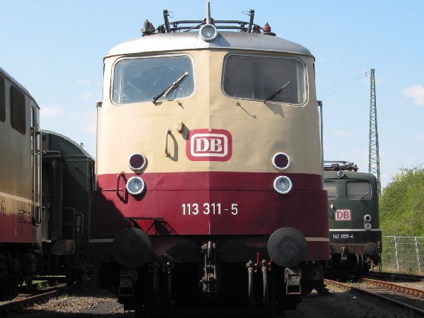 Abbildung der Lokomotive 113 311-5