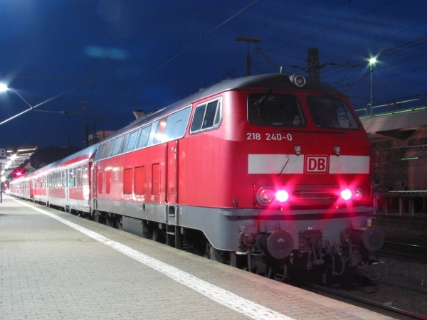 Abbildung der Lokomotive 218 240-0
