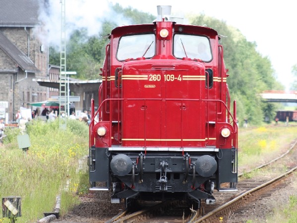 Abbildung der Lokomotive 260 109-4