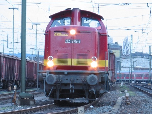 Abbildung der Lokomotive EBM 212 275-2