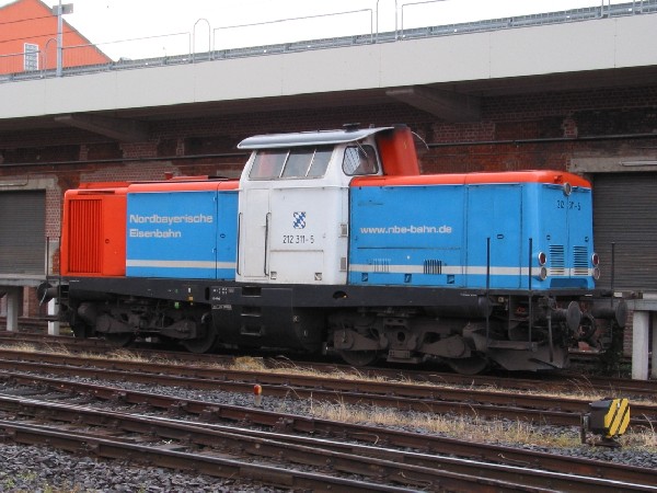 Abbildung der Lokomotive 212 311-5 der NBE