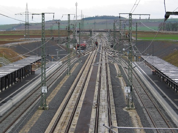 Abbildung des ICE-Bahnhofes Limburg (Süd)