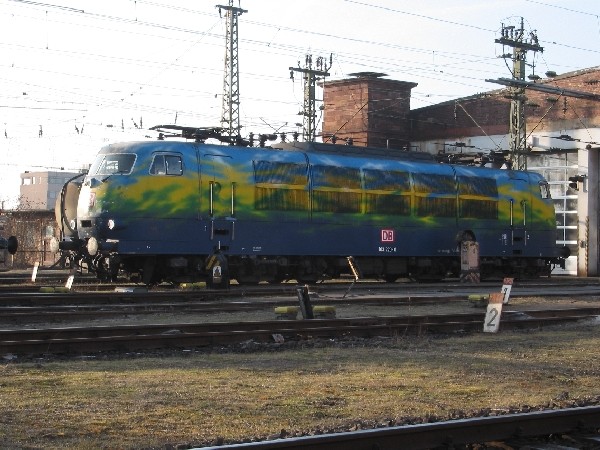 Abbildung der Lokomotive 103 220-0