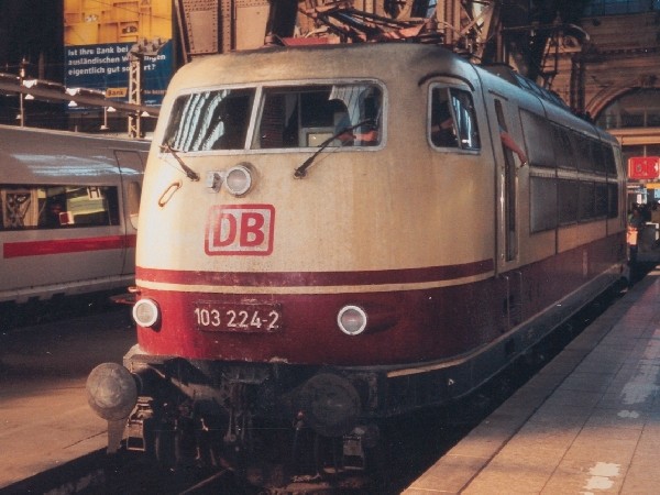Abbildung der Lokomotive 103 224-2