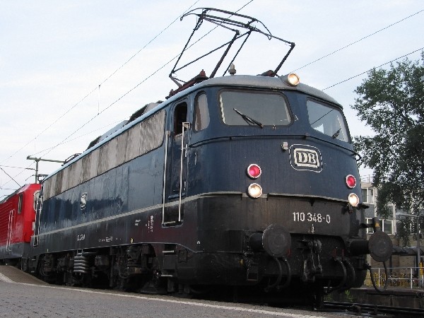 Abbildung der Lokomotive 110 348-0