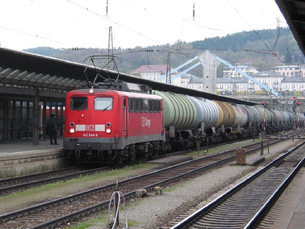 Abbildung der Lokomotive 140 544-8