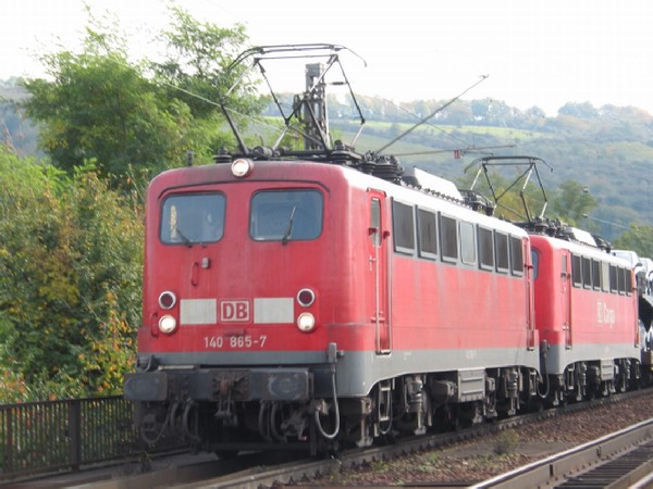 Abbildung der Lokomotive 140 865-7
