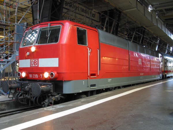 Abbildung der Lokomotive 181 219-7