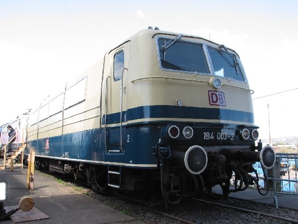 Abbildung der Lokomotive 184 003-2