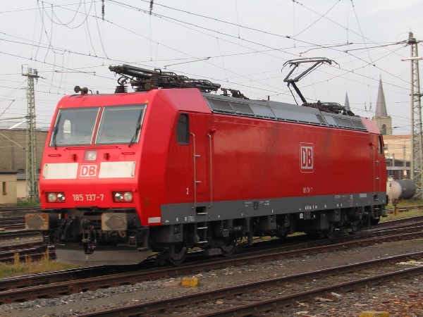 Abbildung der Lokomotive 185 137-7