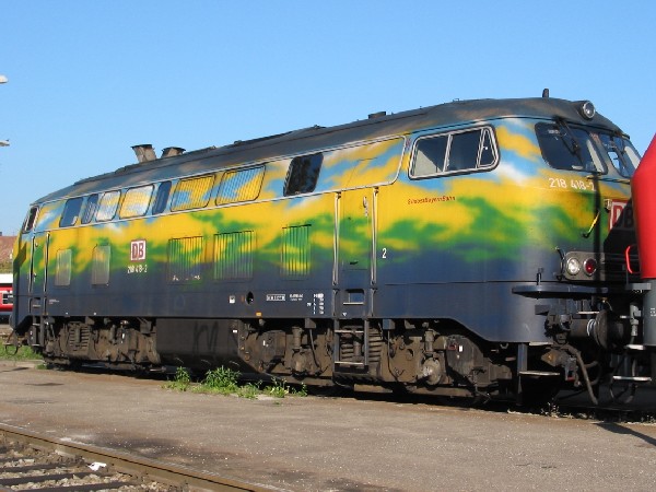 Abbildung der Lokomotiven 218 418-2 + 218 445-5