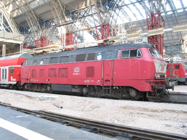 Abbildung der Lokomotive 218 498-4