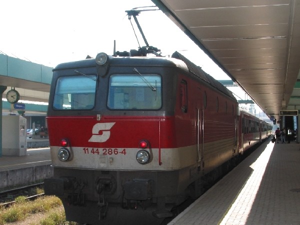 Abbildung der Lokomotive 1144 286-4