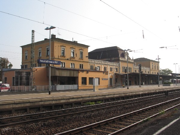 Abbildung des Bahnhofes Neustadt/Weinstraße